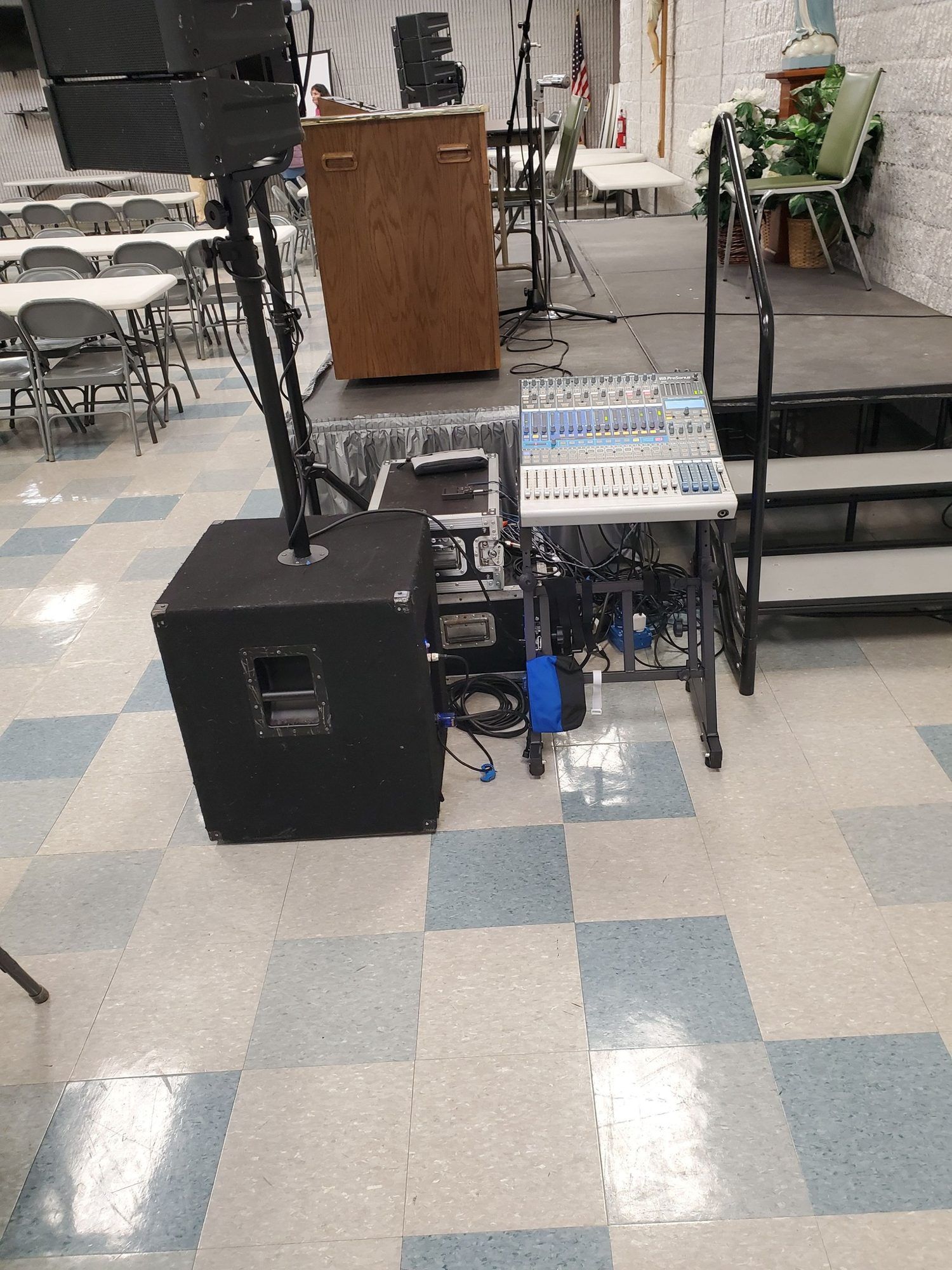 TOA line arrays and Shure wireless set up for a dinner theater show